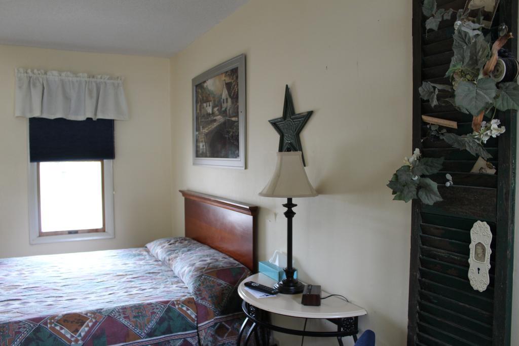 Northern Family Motel Potsdam Zewnętrze zdjęcie